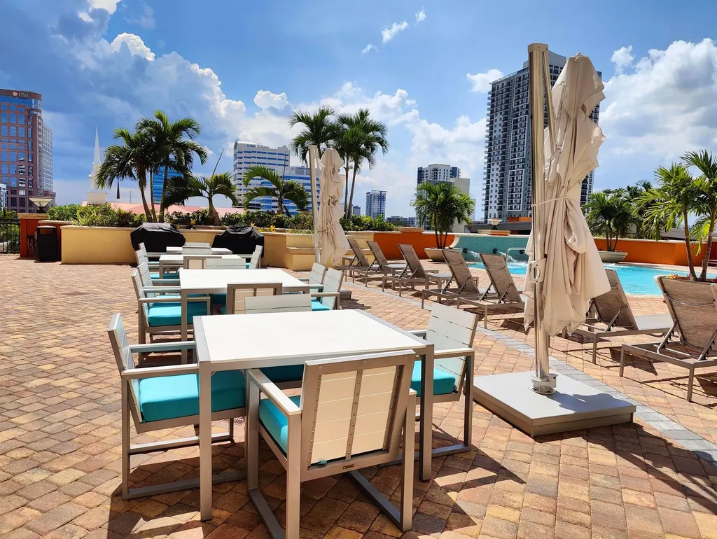 100 N Federal Highway Fort Lauderdale FL 33301