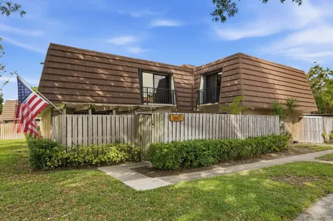 1807 18th Lane Palm Beach Gardens FL 33418