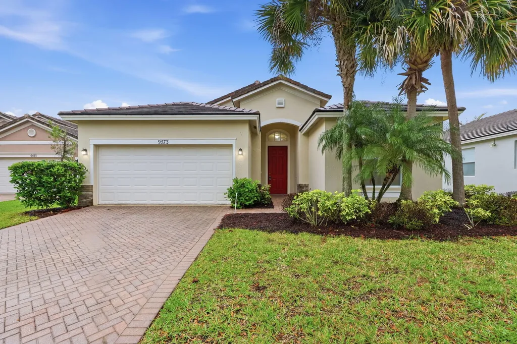 9573 SW Flowermound Circle Port St Lucie FL 34987