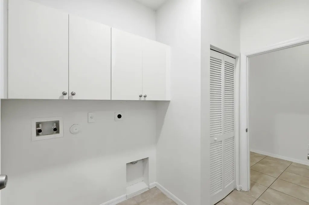 9573 SW Flowermound Circle Port St Lucie FL 34987