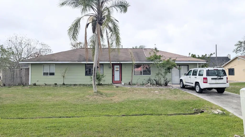 2481 SE Addison Street Port St Lucie FL 34984