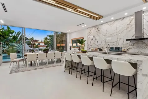 91 Fiesta Way Fort Lauderdale FL 33301