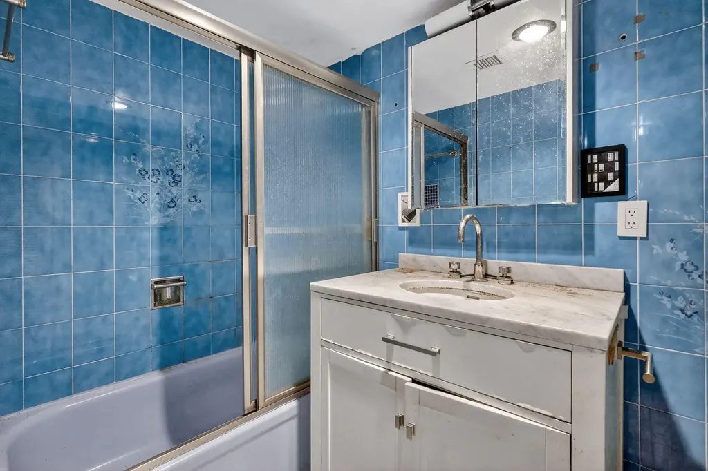 2851 NE 183rd Street Aventura FL 33160