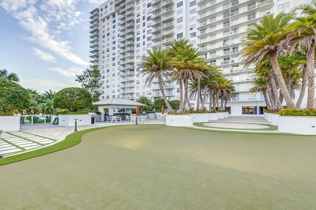 2851 NE 183rd Street Aventura FL 33160