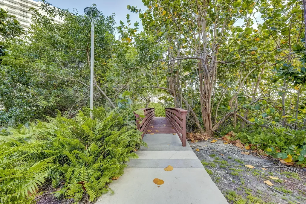 2851 NE 183rd Street Aventura FL 33160