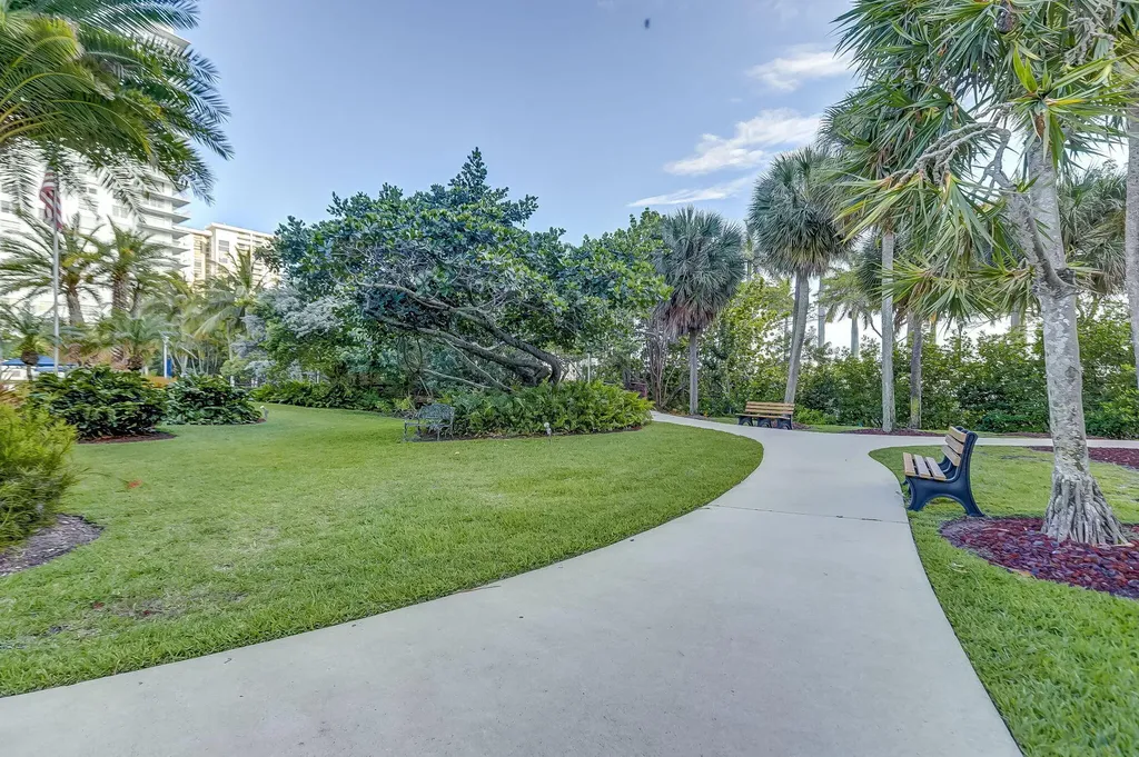 2851 NE 183rd Street Aventura FL 33160