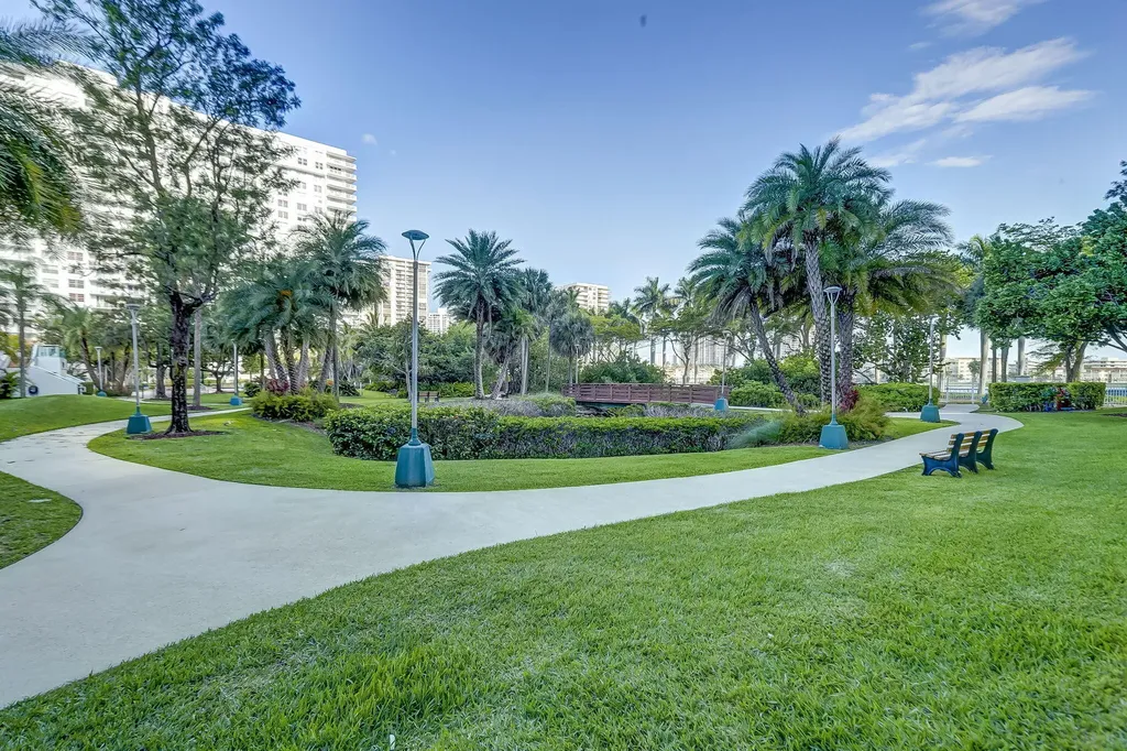 2851 NE 183rd Street Aventura FL 33160