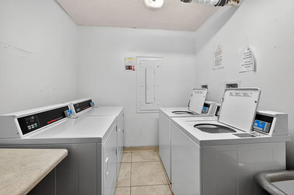 2851 NE 183rd Street Aventura FL 33160