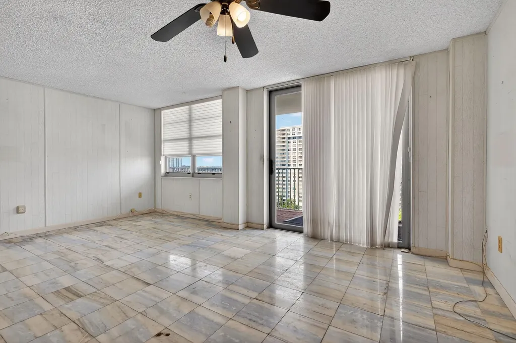 2851 NE 183rd Street Aventura FL 33160