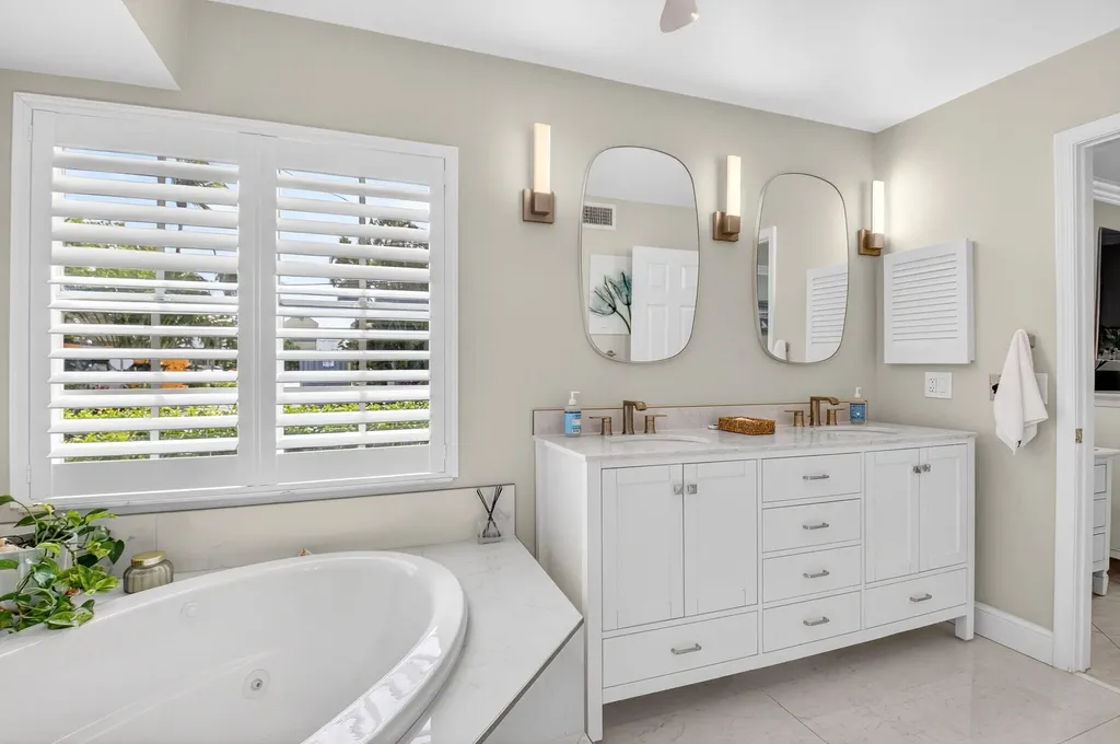 75 Venetian Drive Delray Beach FL 33483