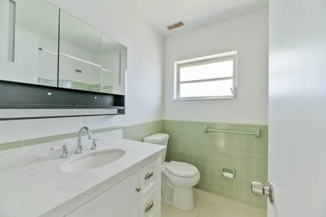 4810 NW 49th Drive Tamarac FL 33319