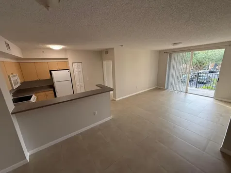 7980 N Nob Hill Road Tamarac FL 33321