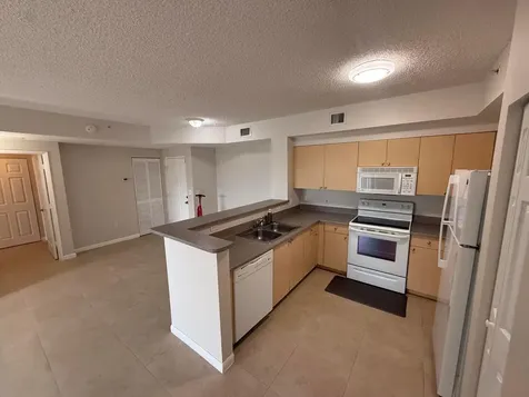 7980 N Nob Hill Road Tamarac FL 33321
