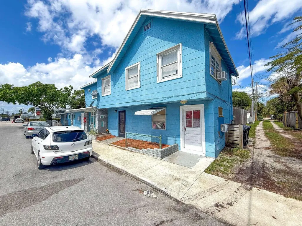 714 N 4th Avenue Avenue N Lake Worth Beach FL 33460