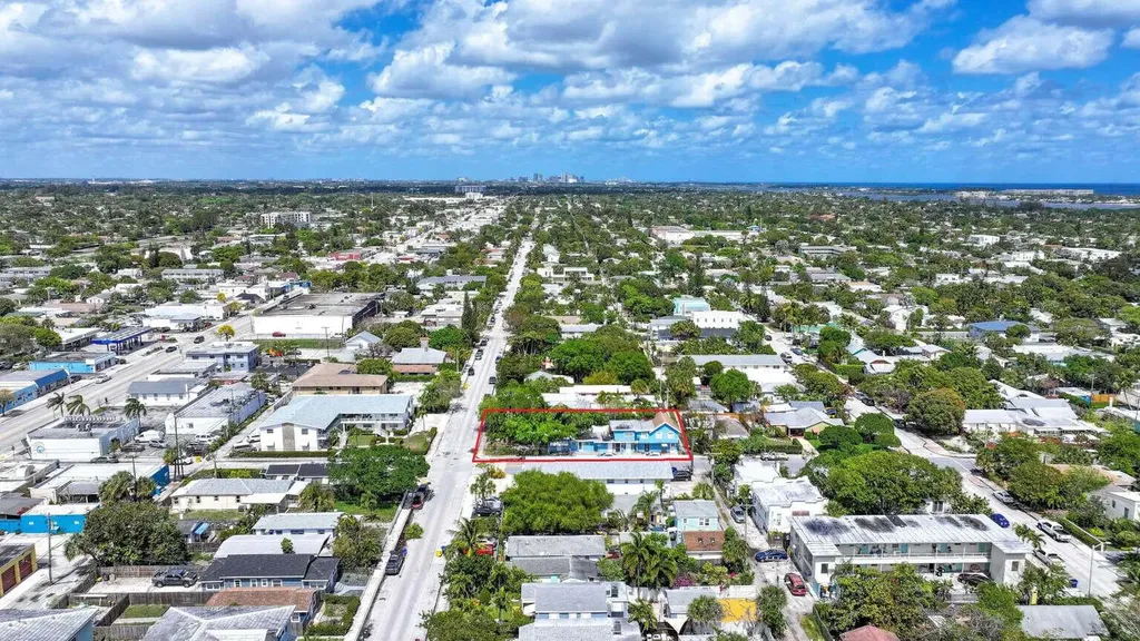 714 N 4th Avenue Avenue N Lake Worth Beach FL 33460