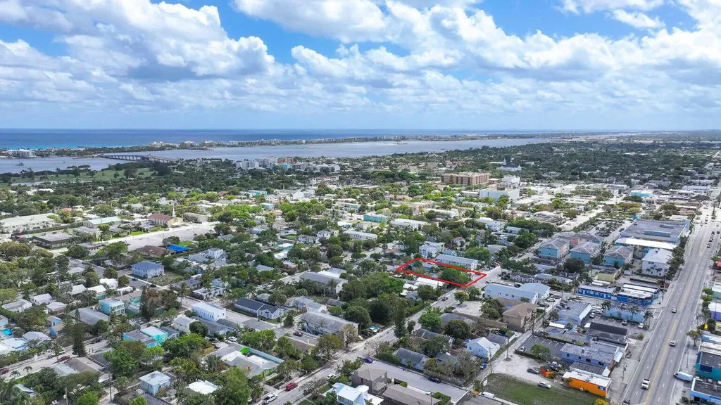 714 N 4th Avenue Avenue N Lake Worth Beach FL 33460