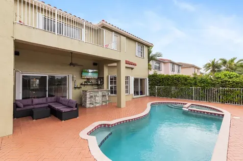 7597 NW 25th Street Margate FL 33063