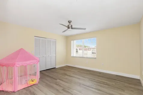 7597 NW 25th Street Margate FL 33063