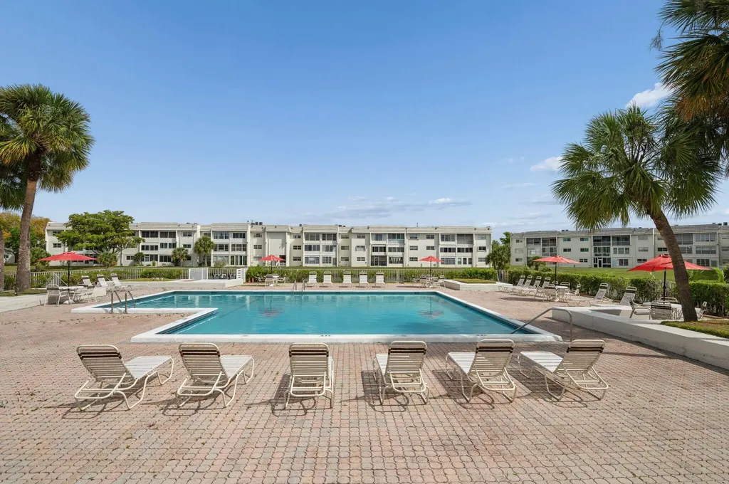 8305 Sunrise Lakes Boulevard Sunrise FL 33322