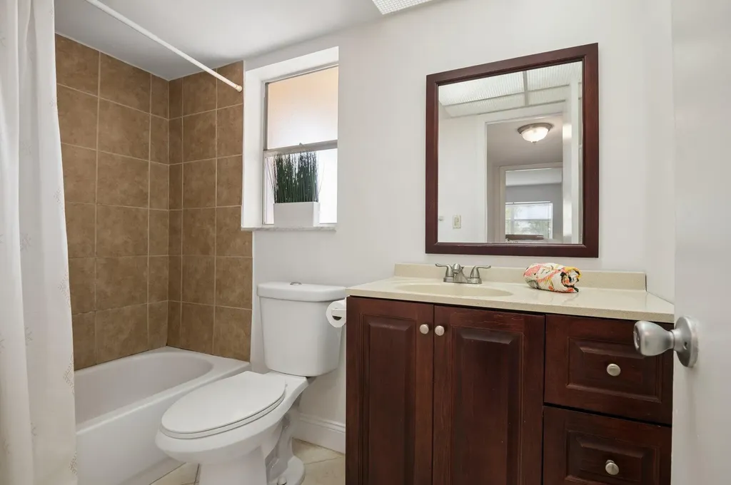 8305 Sunrise Lakes Boulevard Sunrise FL 33322