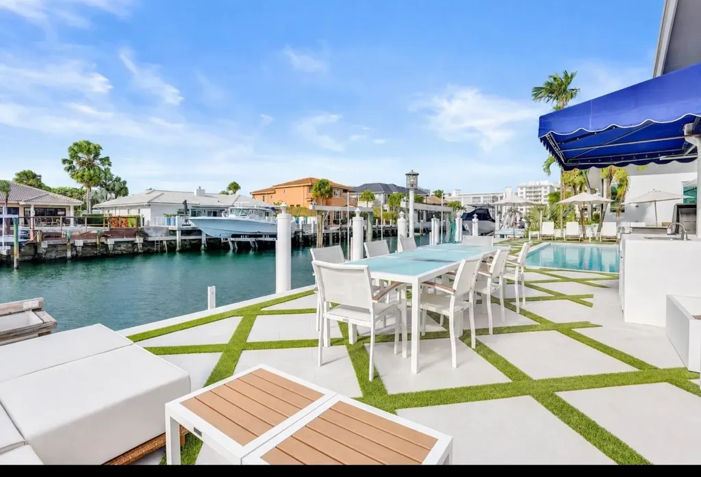 885 Nafa Drive Boca Raton FL 33487