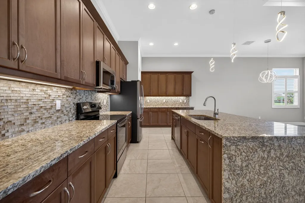 9318 SW Miracoli Way Port St Lucie FL 34987