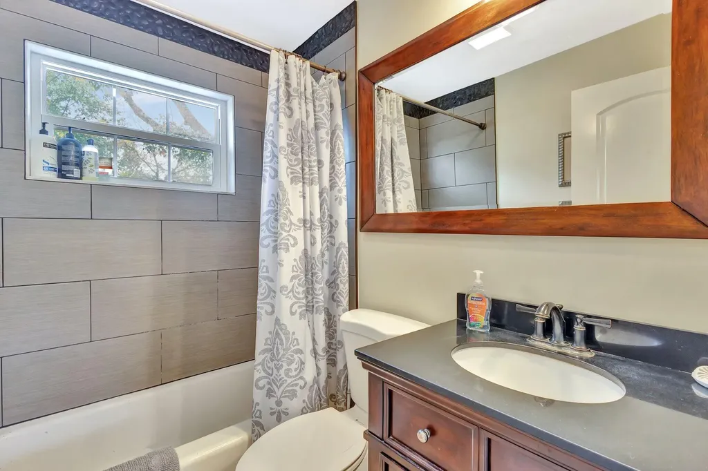 227 NE 12th Street Delray Beach FL 33444