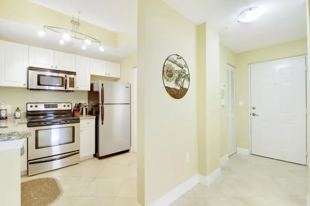 2802 Sarento Place Palm Beach Gardens FL 33410