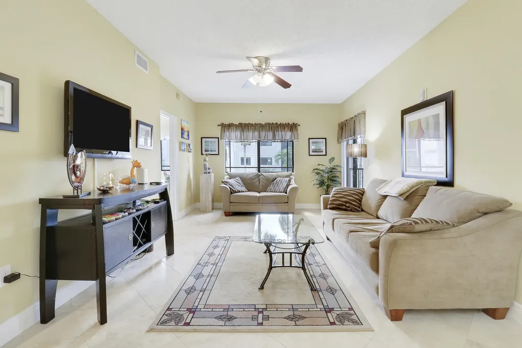 2802 Sarento Place Palm Beach Gardens FL 33410