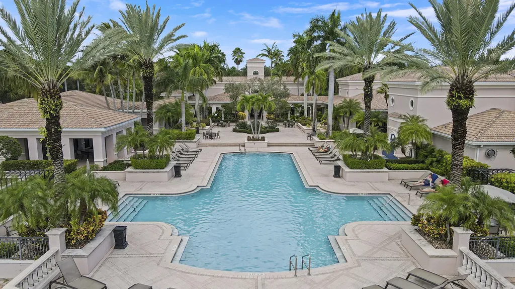 2802 Sarento Place Palm Beach Gardens FL 33410