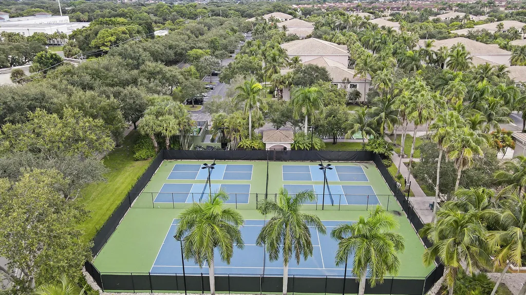 2802 Sarento Place Palm Beach Gardens FL 33410