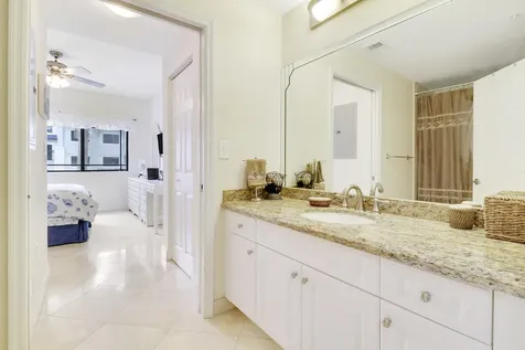 2802 Sarento Place Palm Beach Gardens FL 33410