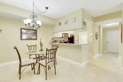 2802 Sarento Place Palm Beach Gardens FL 33410