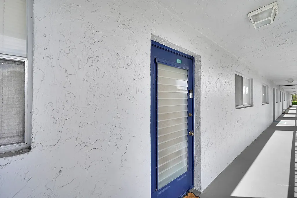 2900 SW 22nd Avenue Delray Beach FL 33445