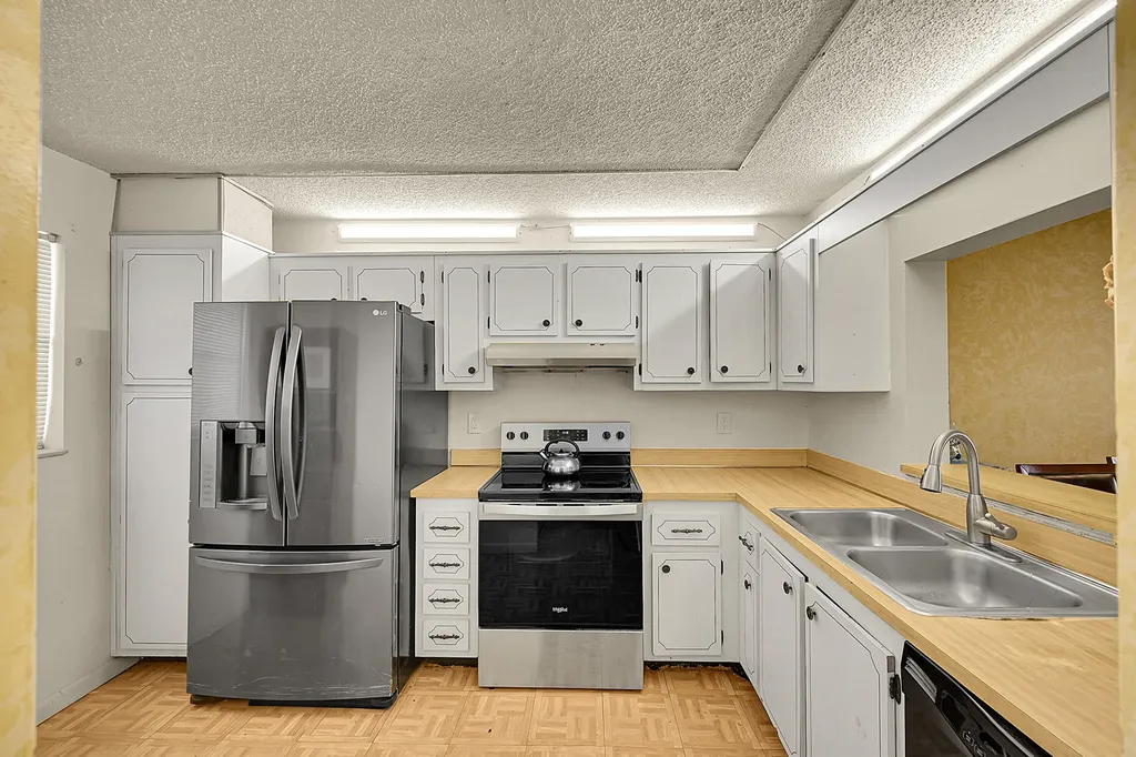 2900 SW 22nd Avenue Delray Beach FL 33445