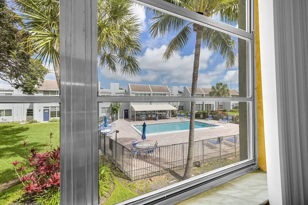 2900 SW 22nd Avenue Delray Beach FL 33445