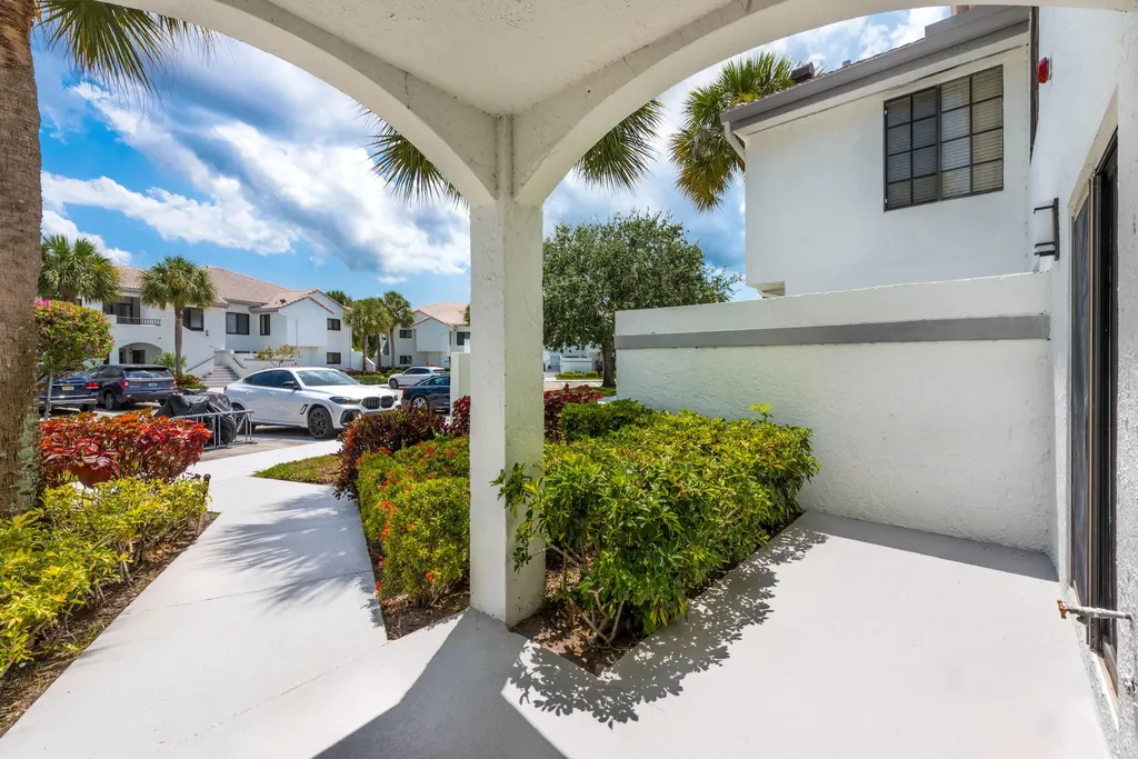 15831 Loch Maree Lane Delray Beach FL 33446