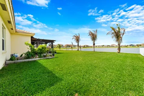 879 Bent Creek Drive Fort Pierce FL 34947