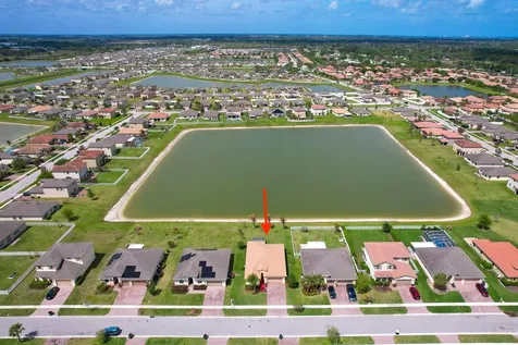 879 Bent Creek Drive Fort Pierce FL 34947