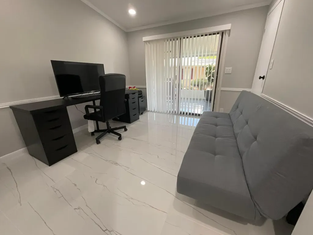 920 Sun Acres Lane Boynton Beach FL 33436