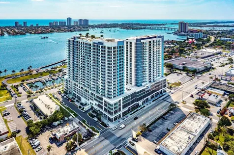 220 Lake Shore Drive Lake Park FL 33403