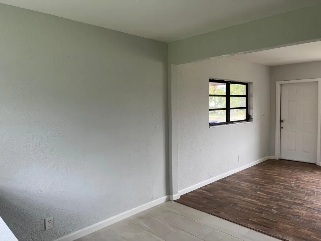 1327 SW 22nd Avenue Fort Lauderdale FL 33312