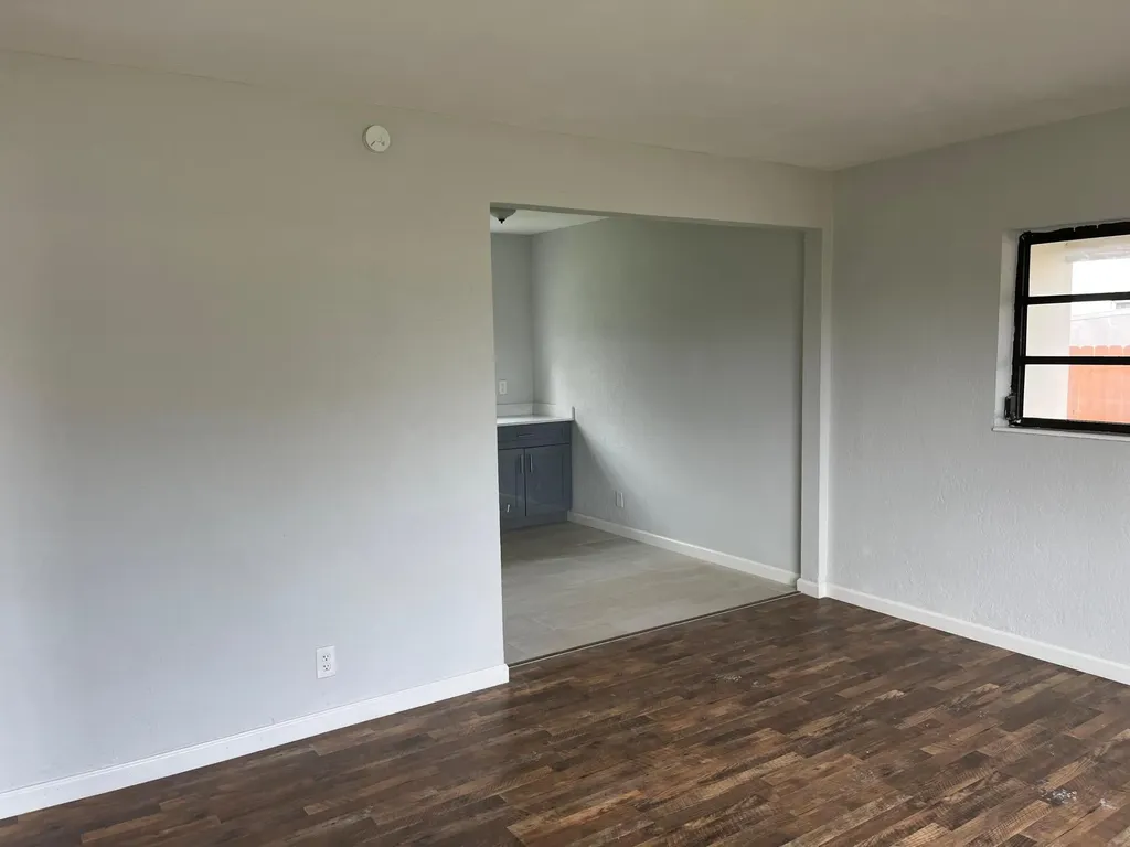 1327 SW 22nd Avenue Fort Lauderdale FL 33312