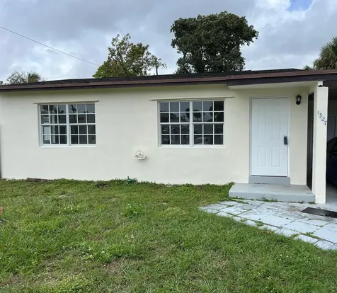 1327 SW 22nd Avenue Fort Lauderdale FL 33312