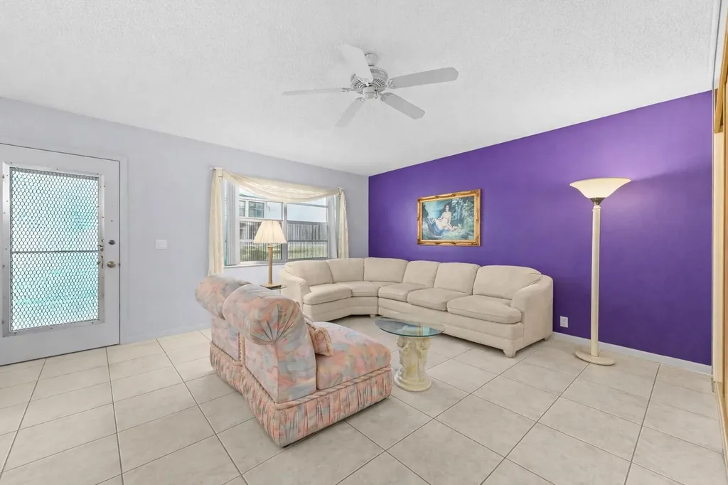 211 Piedmont E Delray Beach FL 33484
