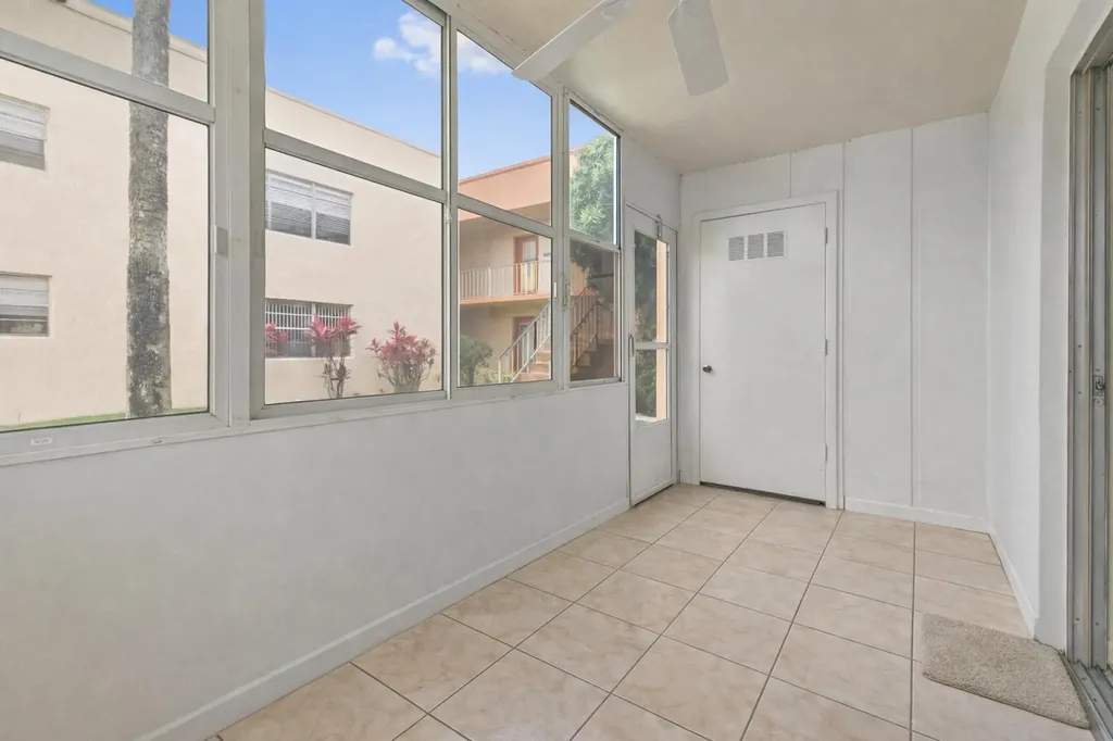 211 Piedmont E Delray Beach FL 33484