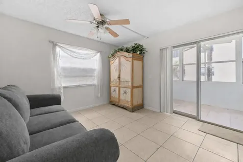 211 Piedmont E Delray Beach FL 33484