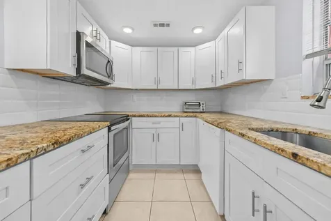 211 Piedmont E Delray Beach FL 33484