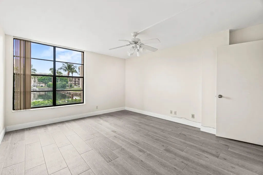 17 Royal Palm Way Boca Raton FL 33432