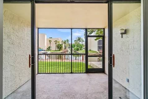 17 Royal Palm Way Boca Raton FL 33432
